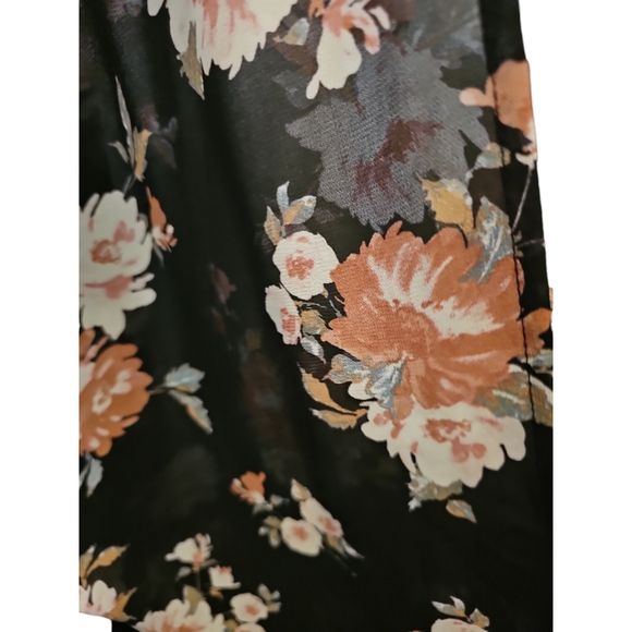 Torrid Black Floral Chiffon  Kimono Size 1X/2X - Picture 4 of 5